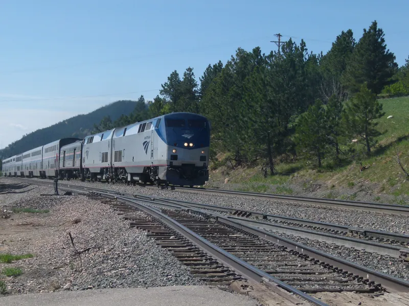 Amtrak #5 at Plainview